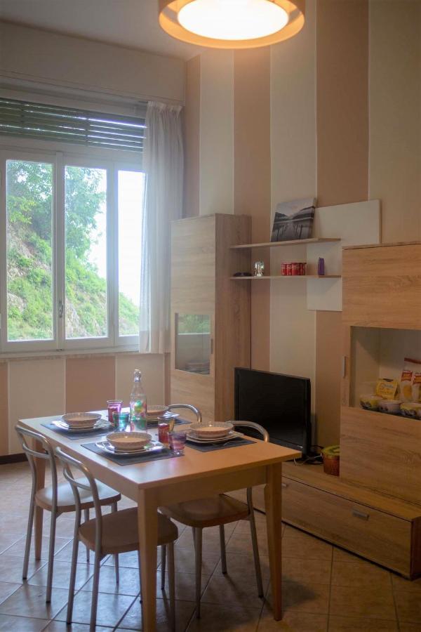 Appartamento Timeless Con Piscina E Tennis Valbrona Εξωτερικό φωτογραφία